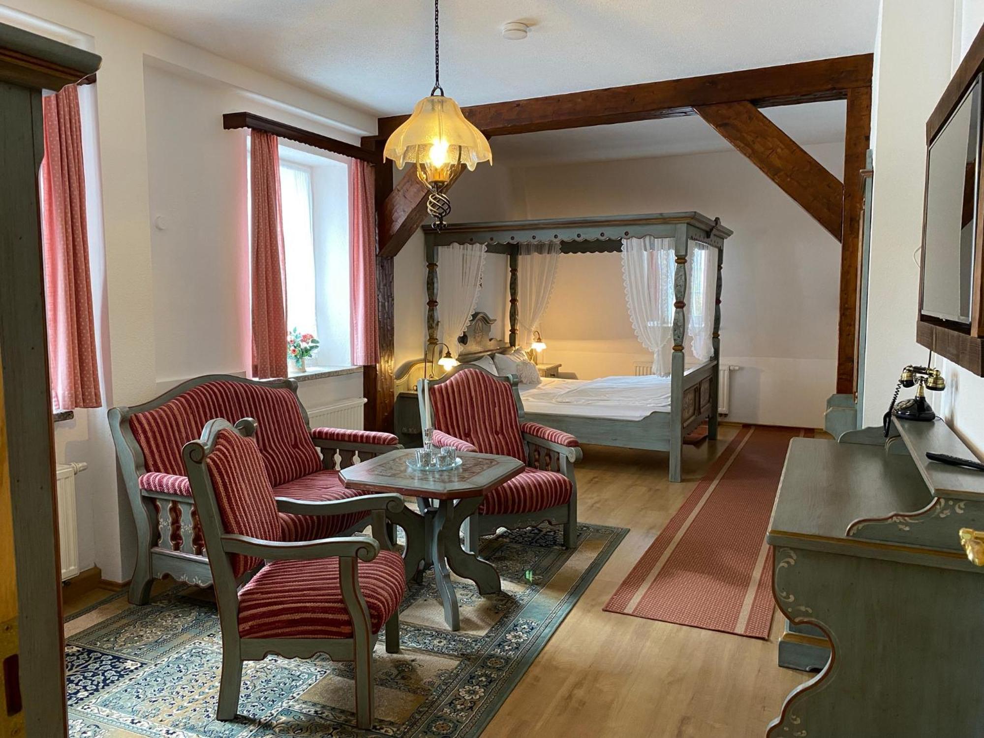 Rotgiesserhaus 3*